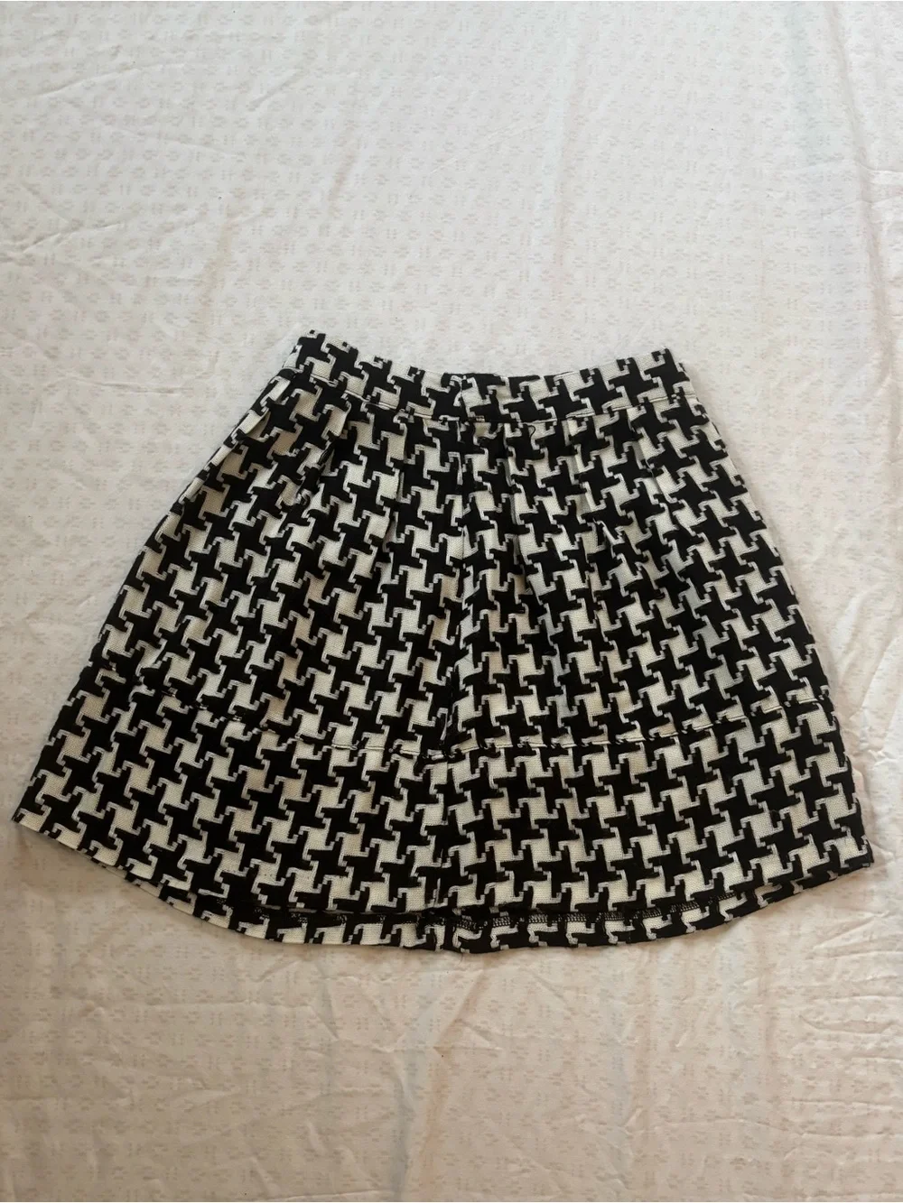 Xhilaration Black and White Houndstooth Mini Skirt